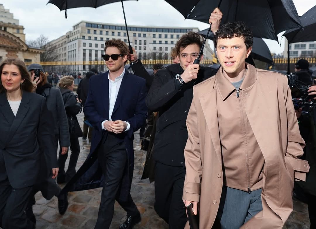 The coat is the anchor,
the zip jacket earns its spot.