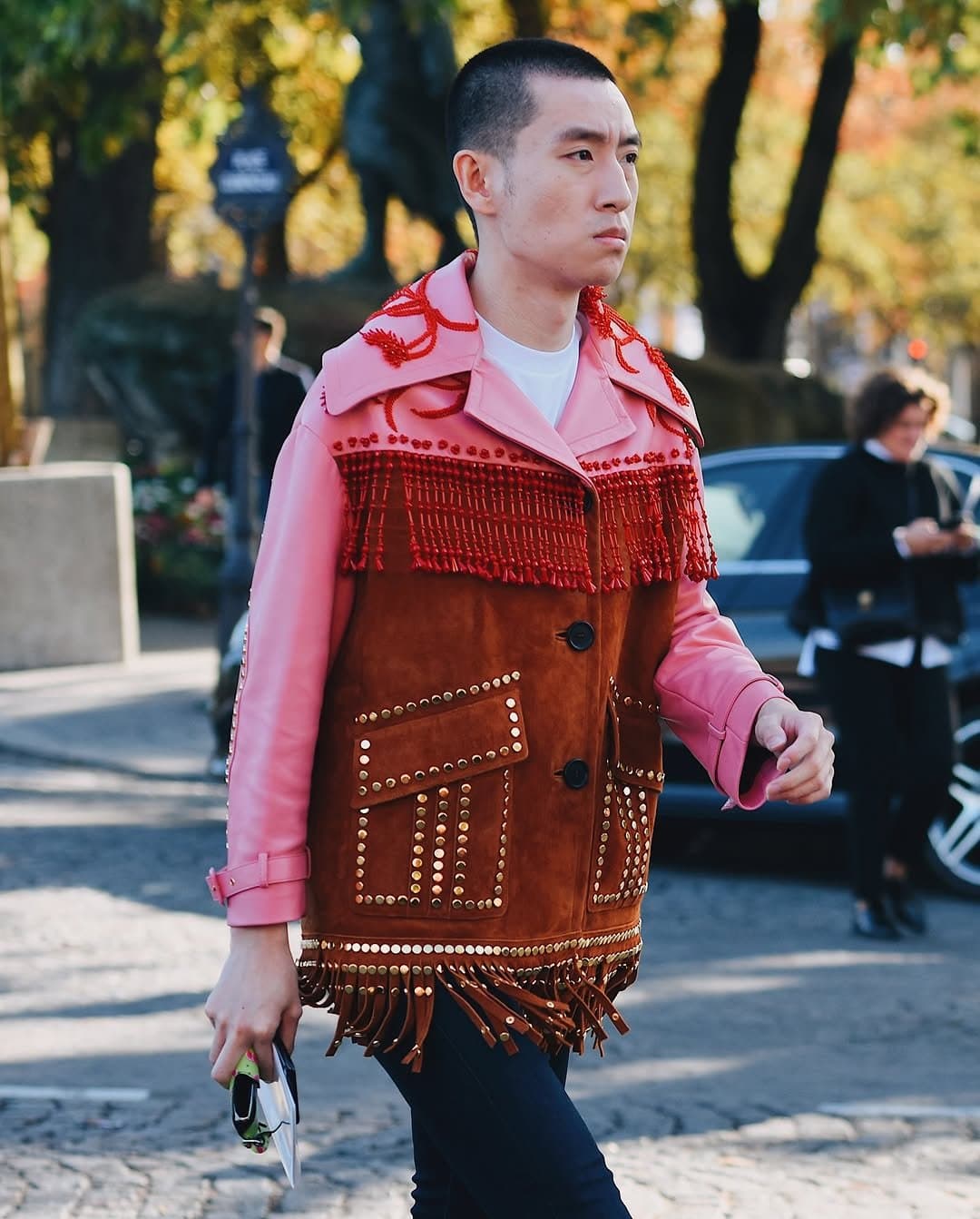 The pink cowboy jacket,
is begging for a bigger party.